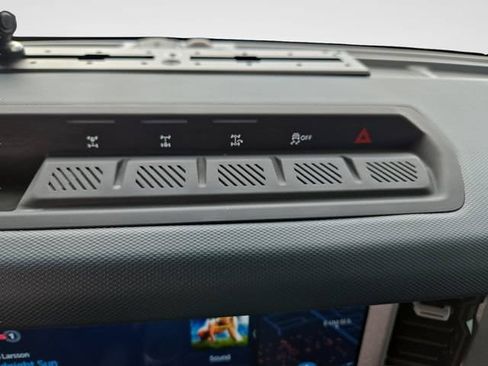 Used 2024 Ford Bronco Outer Banks AWD/4WD image 25
