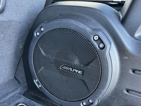 Used 2022 Jeep Wrangler Unlimited Sahara w/ Cold Weather Group image 14