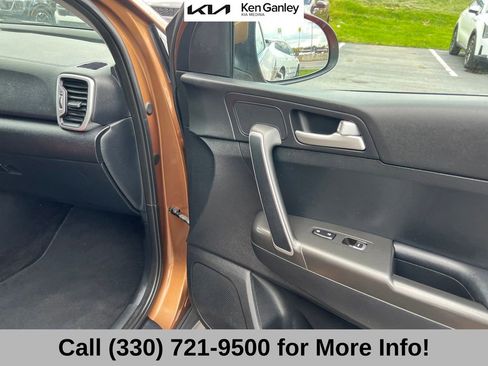 Used 2018 Kia Sportage LX FWD image 56