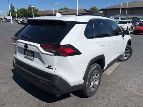 Used 2024 Toyota RAV4 LE AWD/4WD image 5