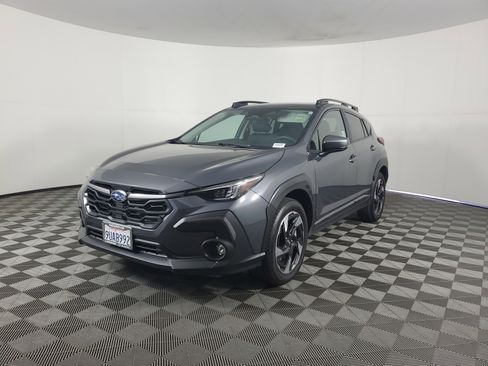 Used 2025 Subaru Crosstrek 2.5i Limited w/ Crosstrek Mirror Package image 8