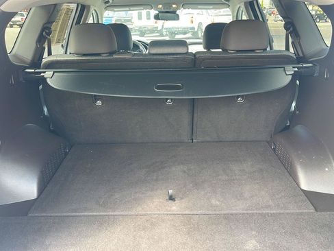 Used 2019 Hyundai Santa Fe SE FWD image 11