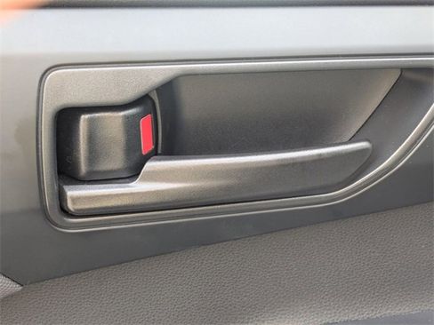 Certified 2024 Toyota Highlander LE image 13