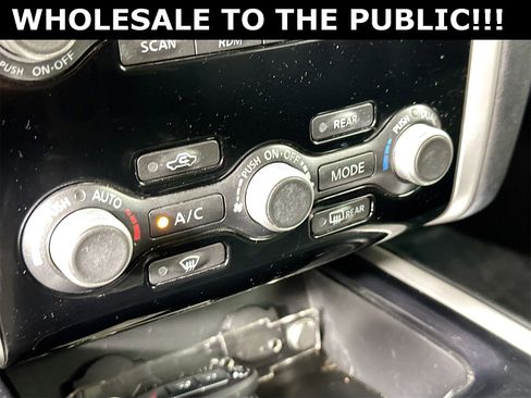 Used 2013 Nissan Pathfinder SV image 16