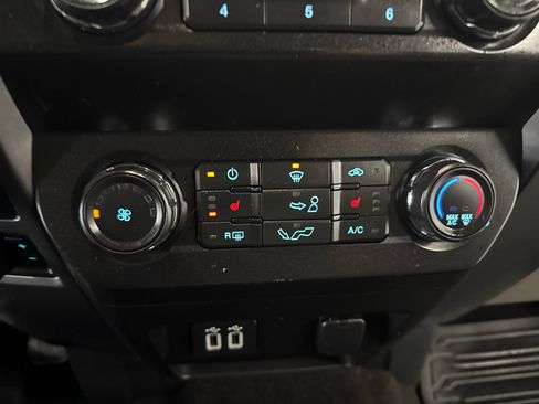 Used 2019 Ford F150 XLT w/ Equipment Group 302A Luxury image 23