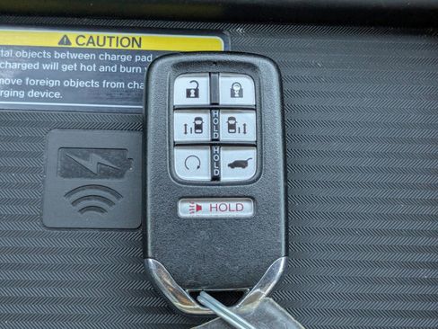 Used 2024 Honda Odyssey Elite image 37