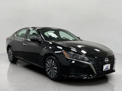 Certified 2025 Nissan Altima 2.5 SV