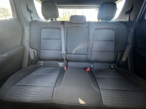 Used 2025 Chevrolet Equinox LT image 34