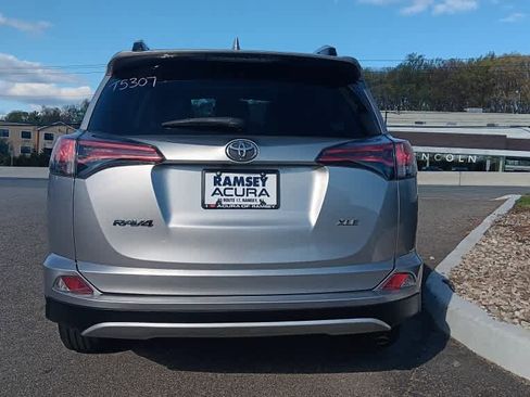 Used 2016 Toyota RAV4 XLE FWD image 5
