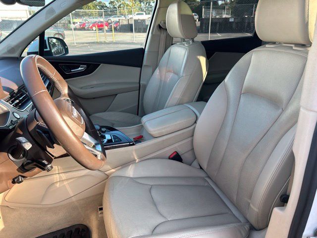 Used 2017 Audi Q7 3.0T Prestige AWD/4WD image 8