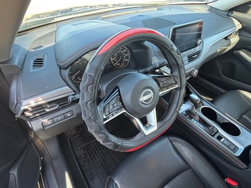 Used 2024 Nissan Altima 2.5 SR image 13