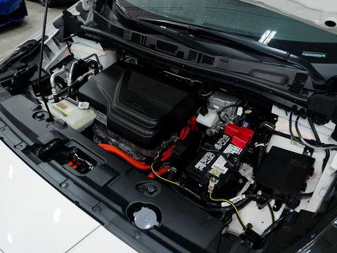 Used 2025 Nissan Leaf SV Plus image 42