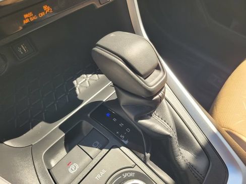 Used 2025 Toyota RAV4 XLE w/ Convenience Package AWD/4WD image 18