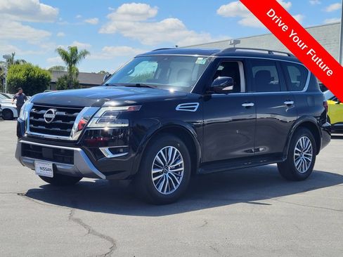 Used 2023 Nissan Armada SL w/ Captain's Chairs Package AWD/4WD image 2