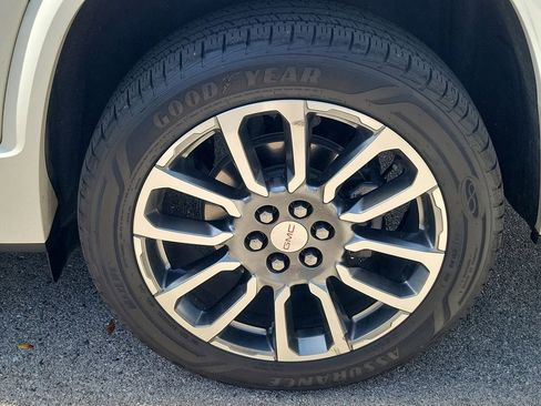 Used 2020 GMC Acadia Denali w/ Trailering Package image 12