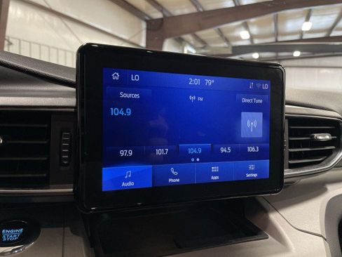 Used 2023 Ford Explorer XLT w/ Equipment Group 202A AWD/4WD image 18