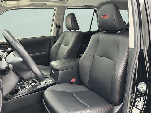 Used 2024 Toyota 4Runner TRD Off-Road Premium w/ Off Road Premium Plus Package AWD/4WD image 15