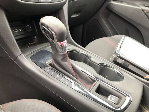 Used 2023 Chevrolet Equinox RS w/ LPO, Floor Liner Package FWD image 33