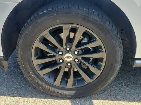 Used 2021 Ford Expedition Limited RWD image 17
