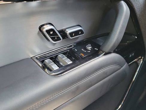 Used 2025 Land Rover Range Rover Sport Dynamic SE AWD/4WD image 19