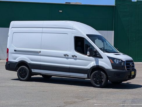 Used 2022 Ford E-Transit 148 High Roof w/ Load Area Protection Package RWD image 2