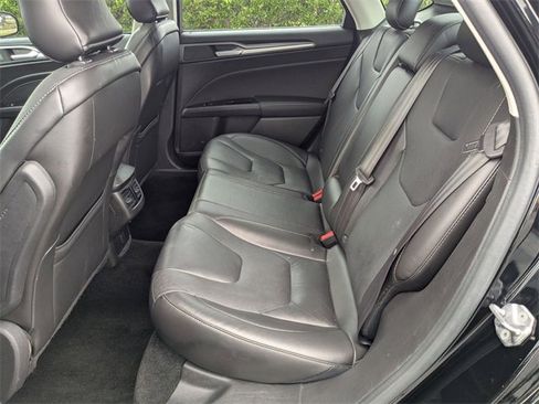 Used 2016 Ford Fusion Titanium image 28