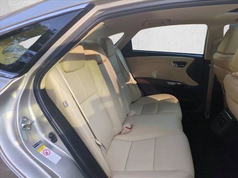 Used 2018 Toyota Avalon Touring image 24