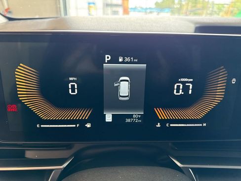 Certified 2025 Kia Carnival FWD image 19