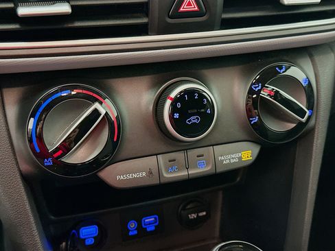 Used 2019 Hyundai Kona SEL AWD/4WD image 23