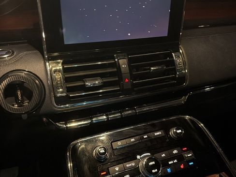 Used 2021 Lincoln Navigator Reserve w/ Luxury Package image 10