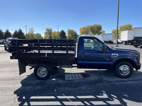 Used 2008 Ford F350 XL image 2