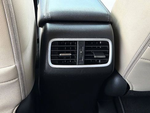 Used 2016 Honda CR-V Touring image 8