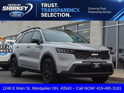 Used 2023 Kia Sorento S w/ Panoramic Sunroof Package
