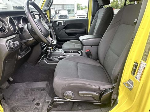 Used 2022 Jeep Wrangler Unlimited Sport AWD/4WD image 17