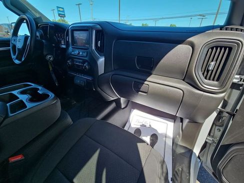 Used 2021 Chevrolet Silverado 1500 Custom AWD/4WD image 31