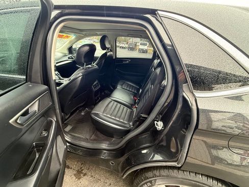 Used 2015 Ford Edge SEL w/ Equipment Group 201A image 8