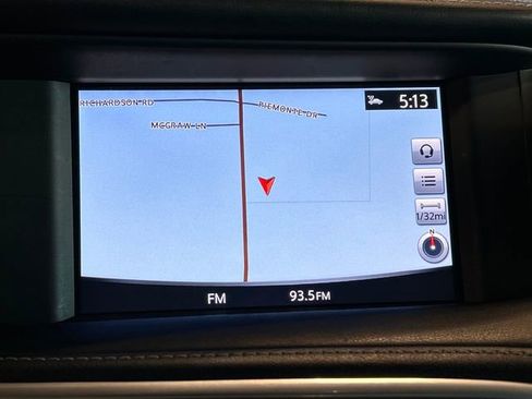 Used 2018 INFINITI QX30 Premium w/ Technology Package image 30