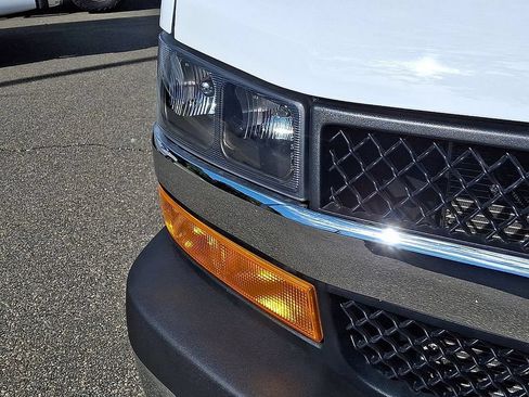 Used 2024 Chevrolet Express 2500 w/ Driver Convenience Package RWD image 13