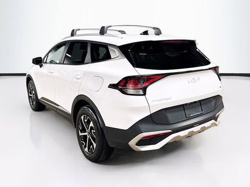 Used 2024 Kia Sportage EX image 5