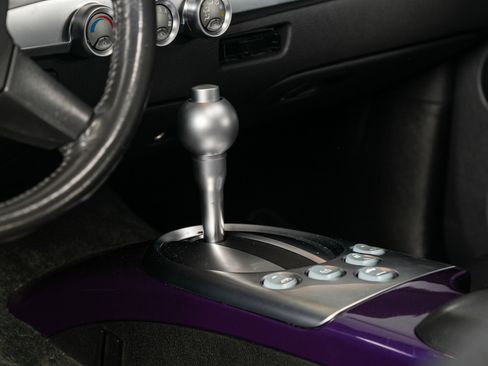 Used 2004 Chevrolet SSR w/ Preferred Equipment Group image 28