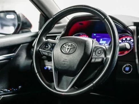 Certified 2019 Toyota Camry XSE image 16