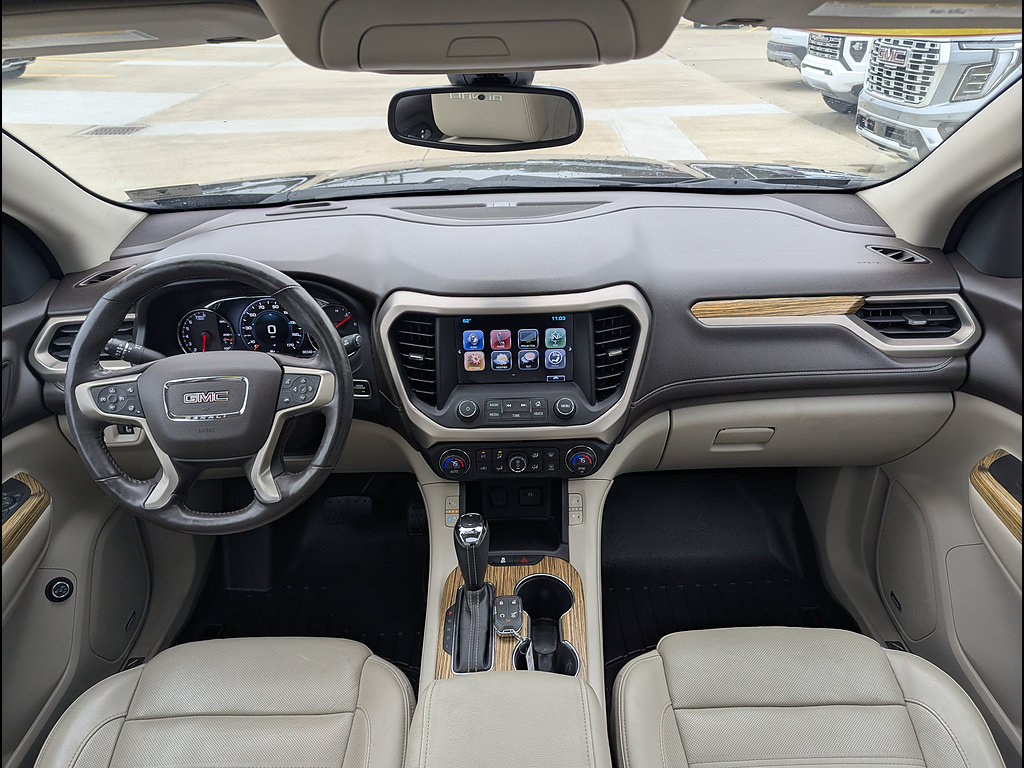 Used 2017 GMC Acadia Denali w/ Technology Package FWD image 24
