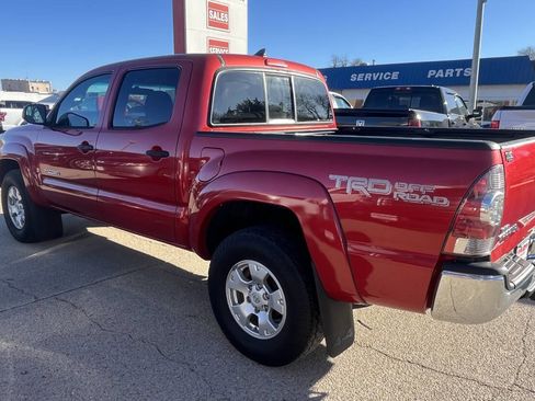Used 2015 Toyota Tacoma 4x4 Double Cab w/ TRD Off-Road Package image 7