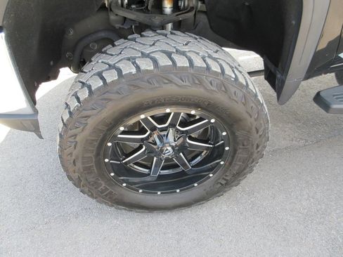 Used 2021 GMC Sierra 2500 SLT AWD/4WD image 15