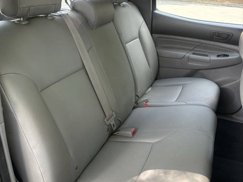 Used 2013 Toyota Tacoma PreRunner w/ Limited Pkg RWD image 35