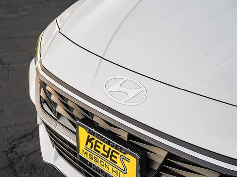 New 2026 Hyundai Elantra Sport image 9