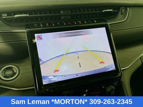 Used 2023 Jeep Grand Cherokee Limited image 14