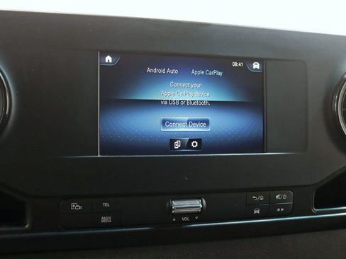 Used 2023 Mercedes-Benz Sprinter 2500 image 21
