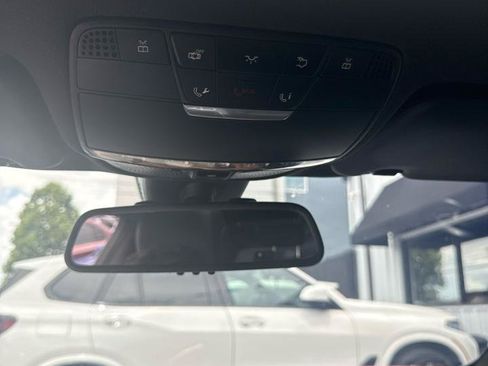 Used 2016 Mercedes-Benz Metris Passenger image 21