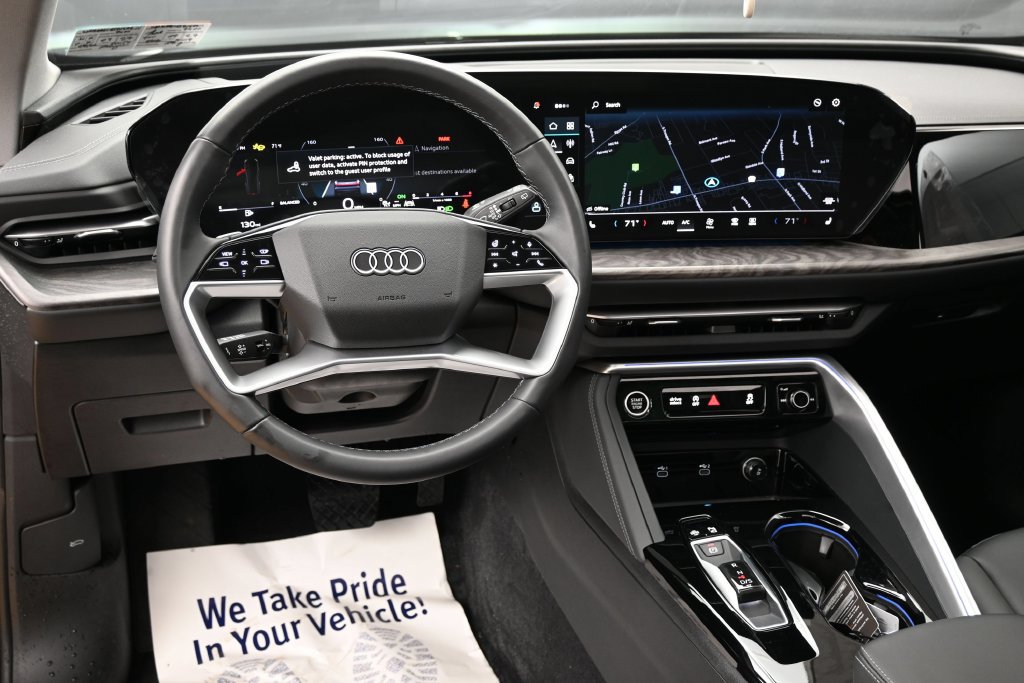 Used 2025 Audi Q5 Premium Plus w/ Premium Plus AWD/4WD image 24